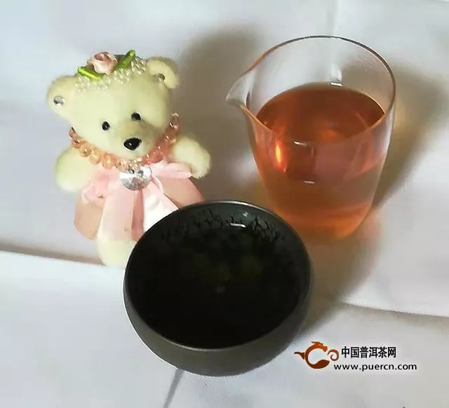 端莊秀麗的普洱茶——普秀（易武生態(tài)喬木圓茶）試用心得