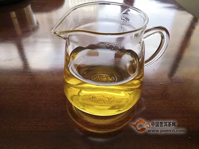 普秀易武生態(tài)喬木圓茶：香揚(yáng)水柔，享易武的溫柔