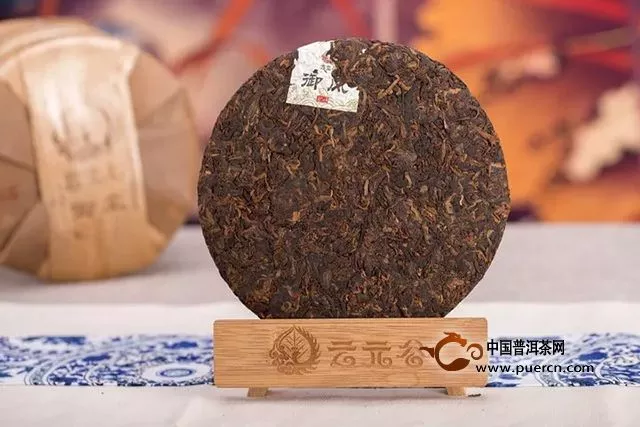 云元谷每日熟茶丨“大发酵”之【离地渥堆发酵技术】