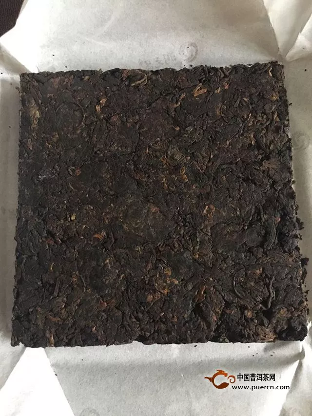 這不是一顆甜棗 ｜品2017潤元昌老茶頭方磚熟茶