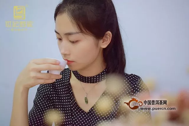 世紀(jì)茗家：存放5年后的柑普茶變化如何？開罐泡飲，一睹為快！