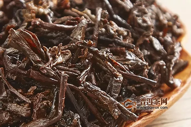 2019年·品格1802｜2018年勐海大树茶发酵