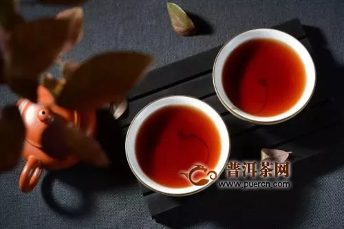 泾阳茯茶筑茶工艺