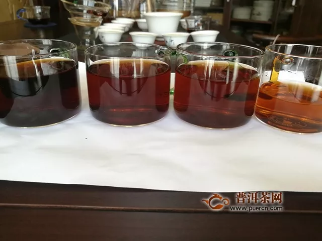 2015年云源号，布朗古树贡砖熟茶评测报告