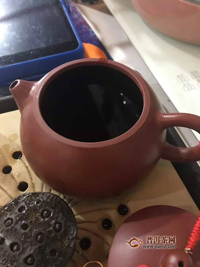 蒙顿茶膏普洱熟茶，都市快节奏神器