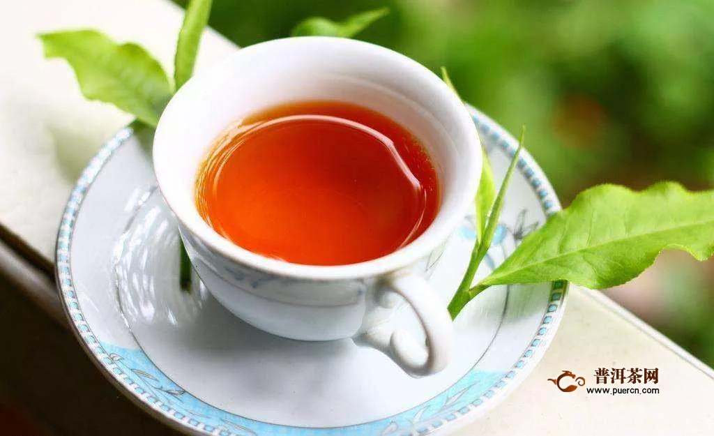 玻璃杯能直接泡红茶吗？