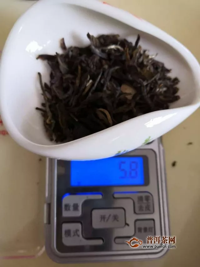 2014年中茶普洱高山岩韵生茶试用评测