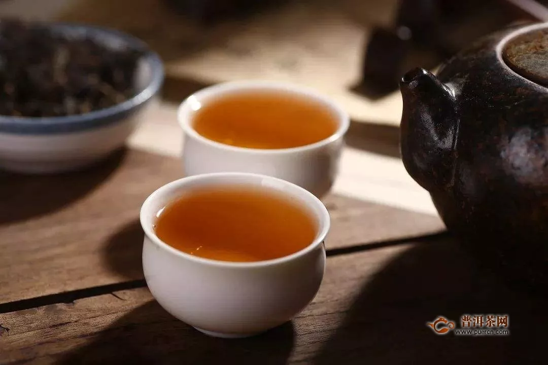 武夷岩茶与红茶的区别