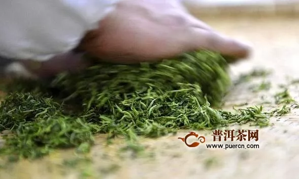 绿茶的主要特点，简述不同绿茶所具备的特点！