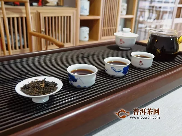 巔茶壹拾品鑒｜驀然回首，那茶卻在燈火闌珊處~