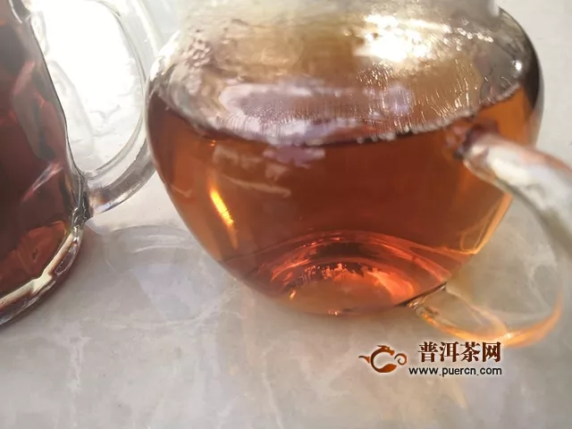 2015年蒙顿茶膏易武春晓生茶试用报告