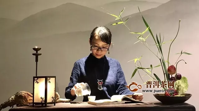 不懂品茶，怎么買茶？｜大益茶道師親授：“五感三性”品茶法