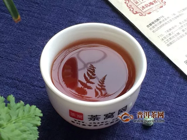 幽香藏千種 儀態(tài)盈萬方｜ 品吉普號冰島地界熟茶