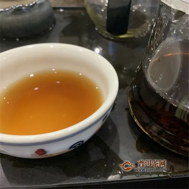 【茶言观色】遇见兴海茶业2019年兴海今典（熟茶）