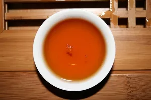 红茶汤色变黑，简述红茶茶汤颜色