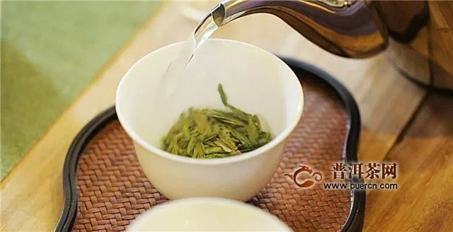 常喝龍井茶沒想到對(duì)身體這么好！