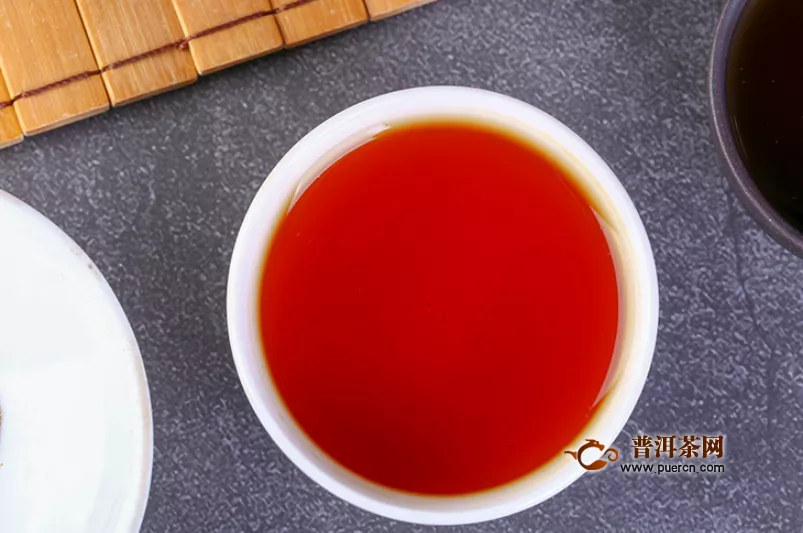 好的滇红茶是什么样的，茸毫显露、香郁味浓！