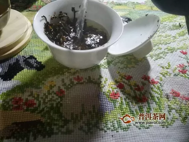 2015年 飝臺(tái)金芽沱茶 生茶 200克/沱 試用報(bào)告