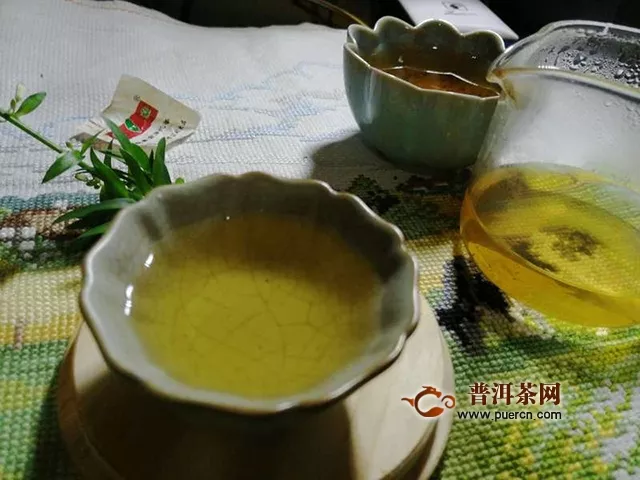 2015年 飝臺金芽沱茶 生茶 200克/沱 试用报告