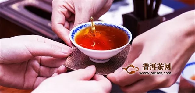 熟茶属于红茶吗？