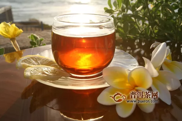 蜂蜜红茶水的功效？喝蜂蜜红茶需要注意什么？