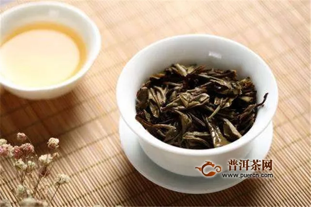 綠茶和白茶哪個(gè)有治麻疹的效果