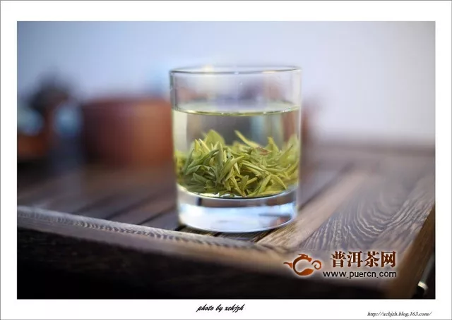 从干茶外形鉴别绿茶和白茶的好坏
