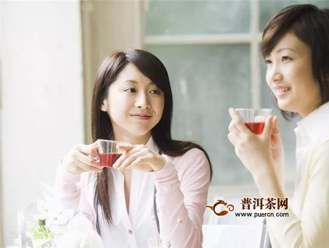 女人喝红茶的功效与作用，女人喝红茶的10大功效！