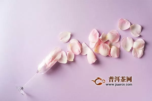 喝玫瑰花茶真的能祛斑嗎？喝玫瑰花茶美容養(yǎng)顏！