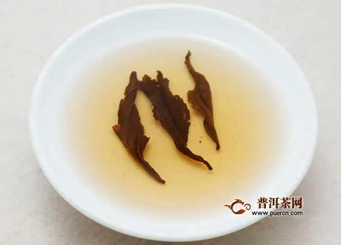 经期喝黑茶可以喝吗？经期不建议喝茶！