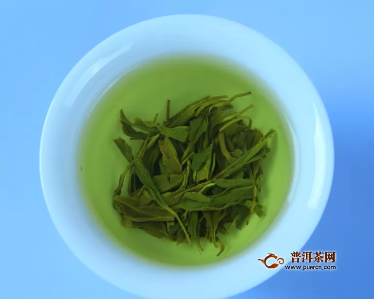 红茶和绿茶的功效与作用，红茶和绿茶的好处简述！