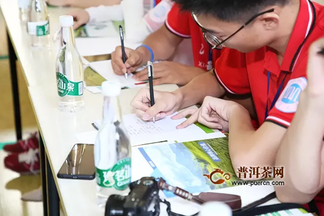 全国大学生昆明暑期社会实践专项活动团队到云南茶厂参观调研