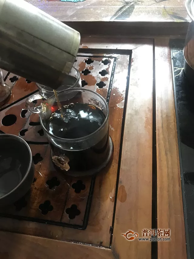 2017润元昌春语熟茶试用报告，醇厚甜润顺滑表现的淋漓尽致
