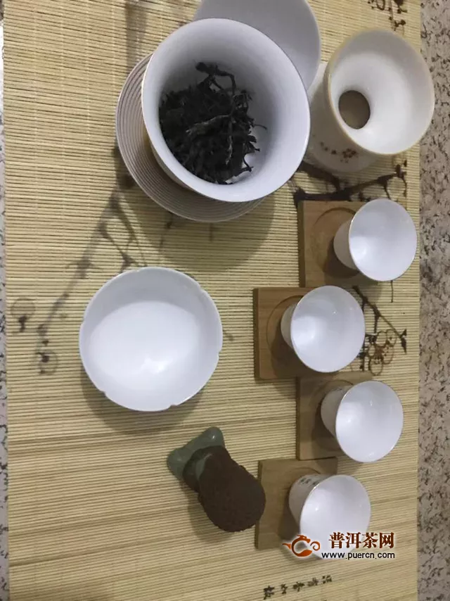 2015年天弘易武曼撒生茶357克试用评测报告