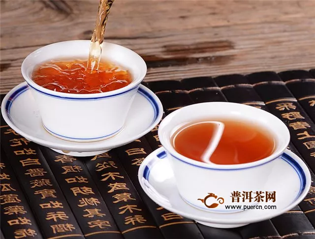 大红袍岩茶怎么泡？“高冲水，低斟茶”！