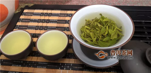 坚持喝绿茶有什么好处？