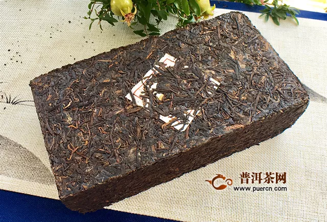 與君初相識(shí) 猶如故人歸：2019年天弘易武枕頭磚熟茶評(píng)測(cè)報(bào)告