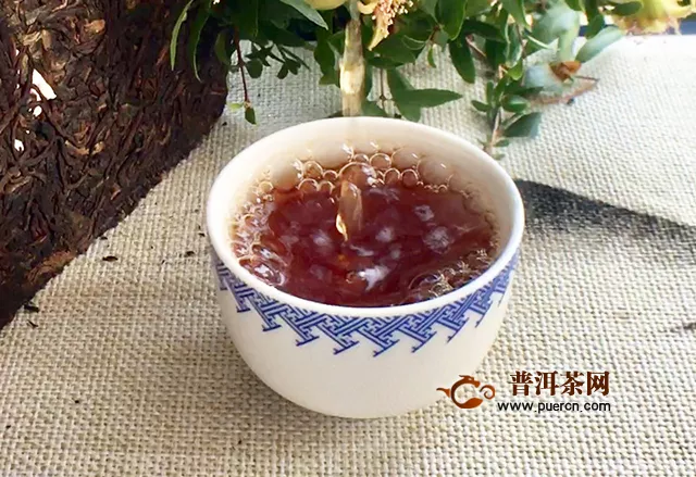 與君初相識(shí) 猶如故人歸：2019年天弘易武枕頭磚熟茶評(píng)測(cè)報(bào)告