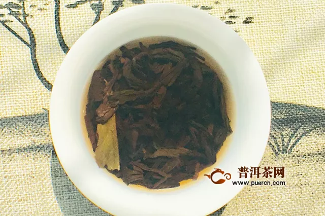 與君初相識(shí) 猶如故人歸：2019年天弘易武枕頭磚熟茶評(píng)測(cè)報(bào)告