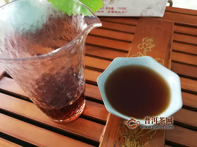 舒适度喝起来是非常好的:2019年天弘易武枕头砖熟茶试用报告