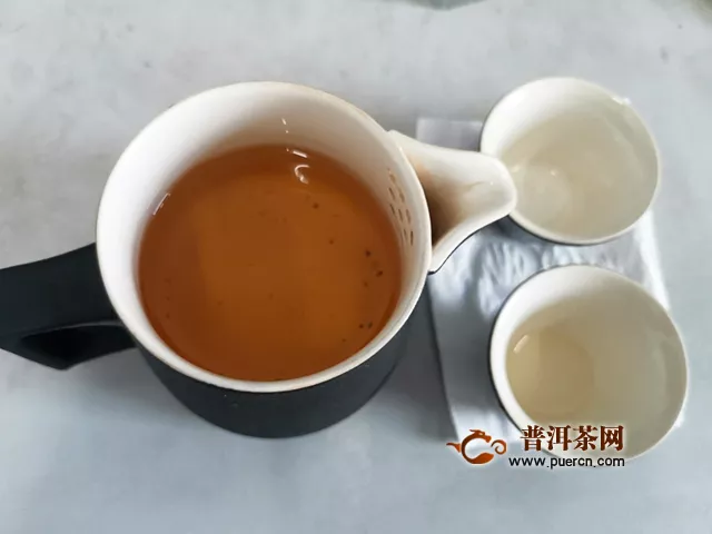 一款清新味口感不錯的日常飲品：2019下關(guān)南詔御沱生茶開湯品鑒報告