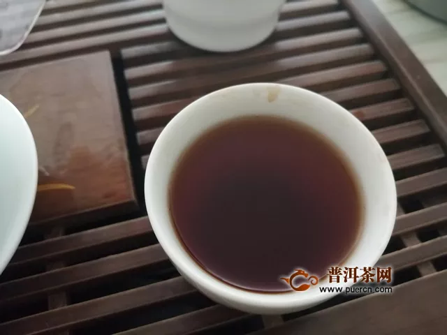 2017云章勐库藤条老树龙珠普洱熟茶评测