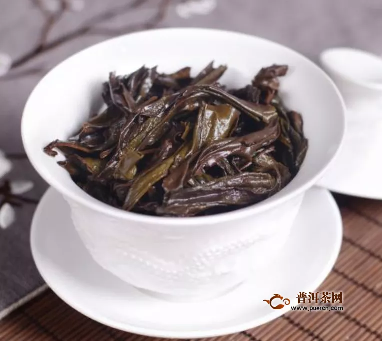 红茶和乌龙茶哪个养胃，红茶与乌龙茶的功效区别