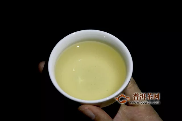 独特的口感和鲜明的特色：2016南诏金芽沱茶普洱茶生茶试用评测报告