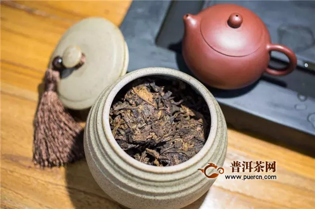 長期喝黑茶的好處，黑茶有三好！