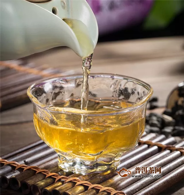 兰贵人茶多少度水泡？