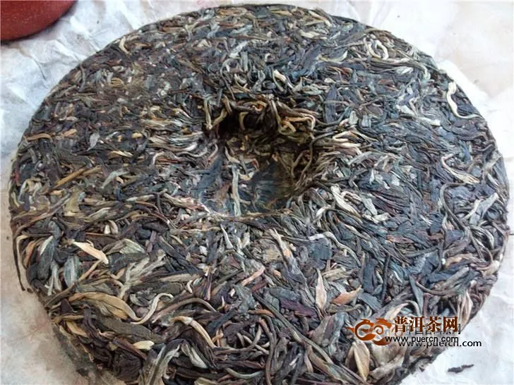 巴达山曼迈古树茶特点