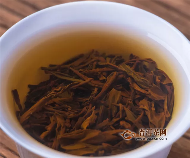 武夷岩茶和正山小种，二者有何关系？