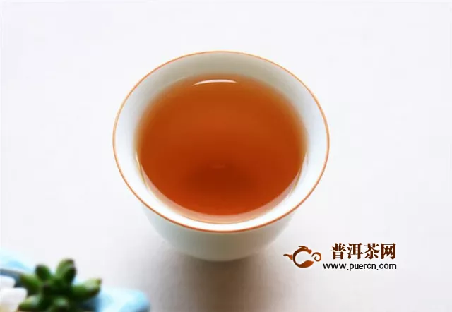 什么季節(jié)的白茶最好喝？秋季養(yǎng)生喝白茶！