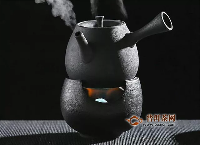 福建白茶的泡制方法：大壶冲泡和煮茶器煮饮